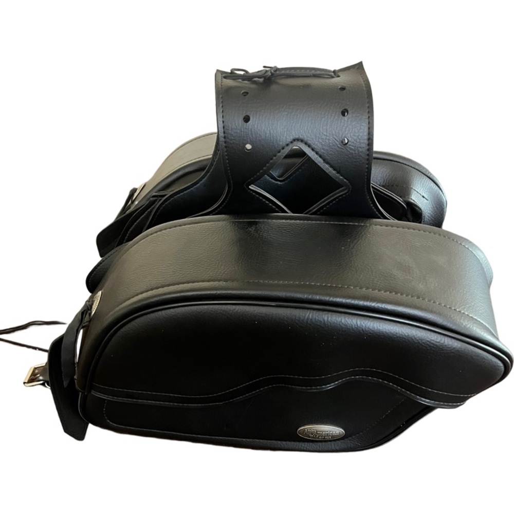 ALL AMERICAN RIDER, EXTRA-LARGE “FUTURA 2000” SLANT SADDLEBAG - Picture 4 of 8